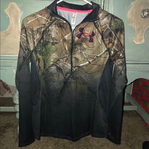 Under Armour 1/4 zip camo with hot pink size S